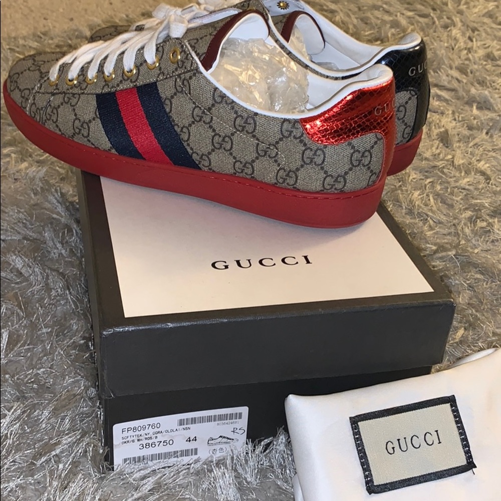 Men’s Classic Beige Print Red & Blue Gucci Sneaker